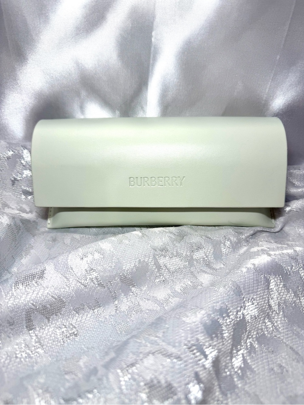 Burberry Cream Leather Eyewear Case NWOT